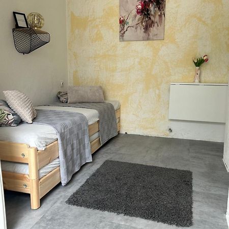 Soba Za Odmor P&E Kaštel Štafilić Exterior foto