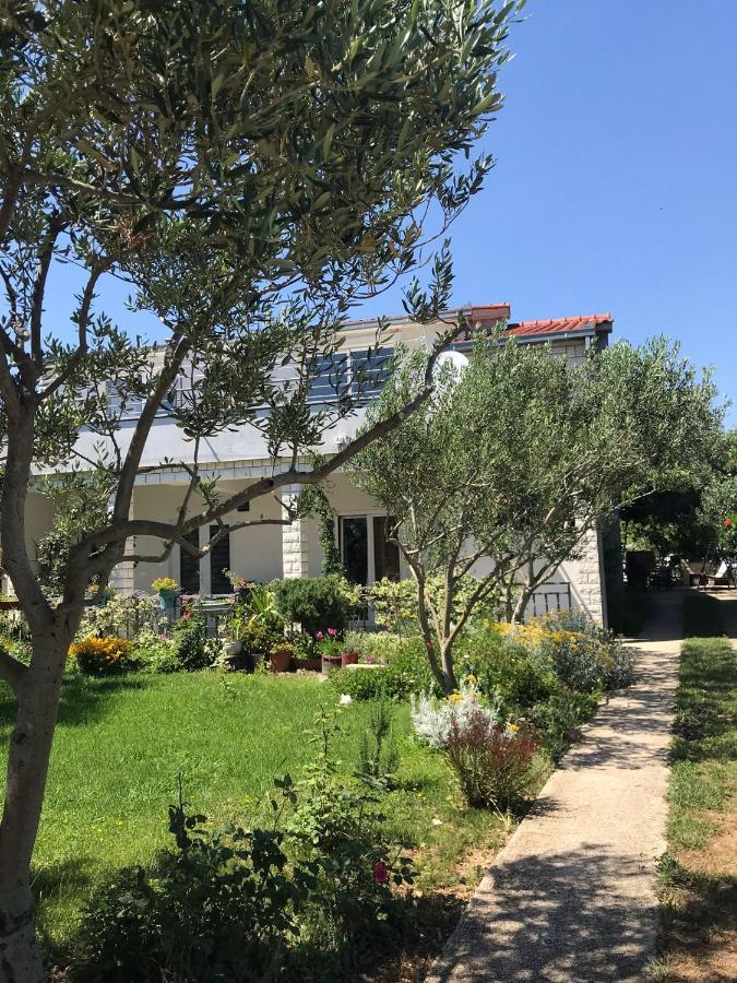Soba Za Odmor P&E Kaštel Štafilić Exterior foto